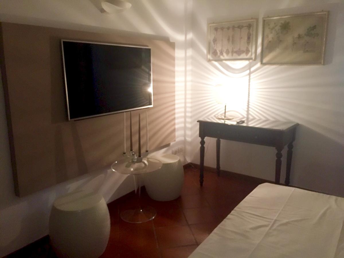 Marie Rose Luxury B&B&Apartment Desenzano del Garda Exterior foto
