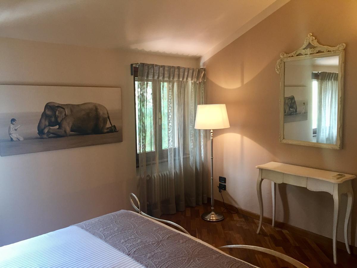 Marie Rose Luxury B&B&Apartment Desenzano del Garda Exterior foto